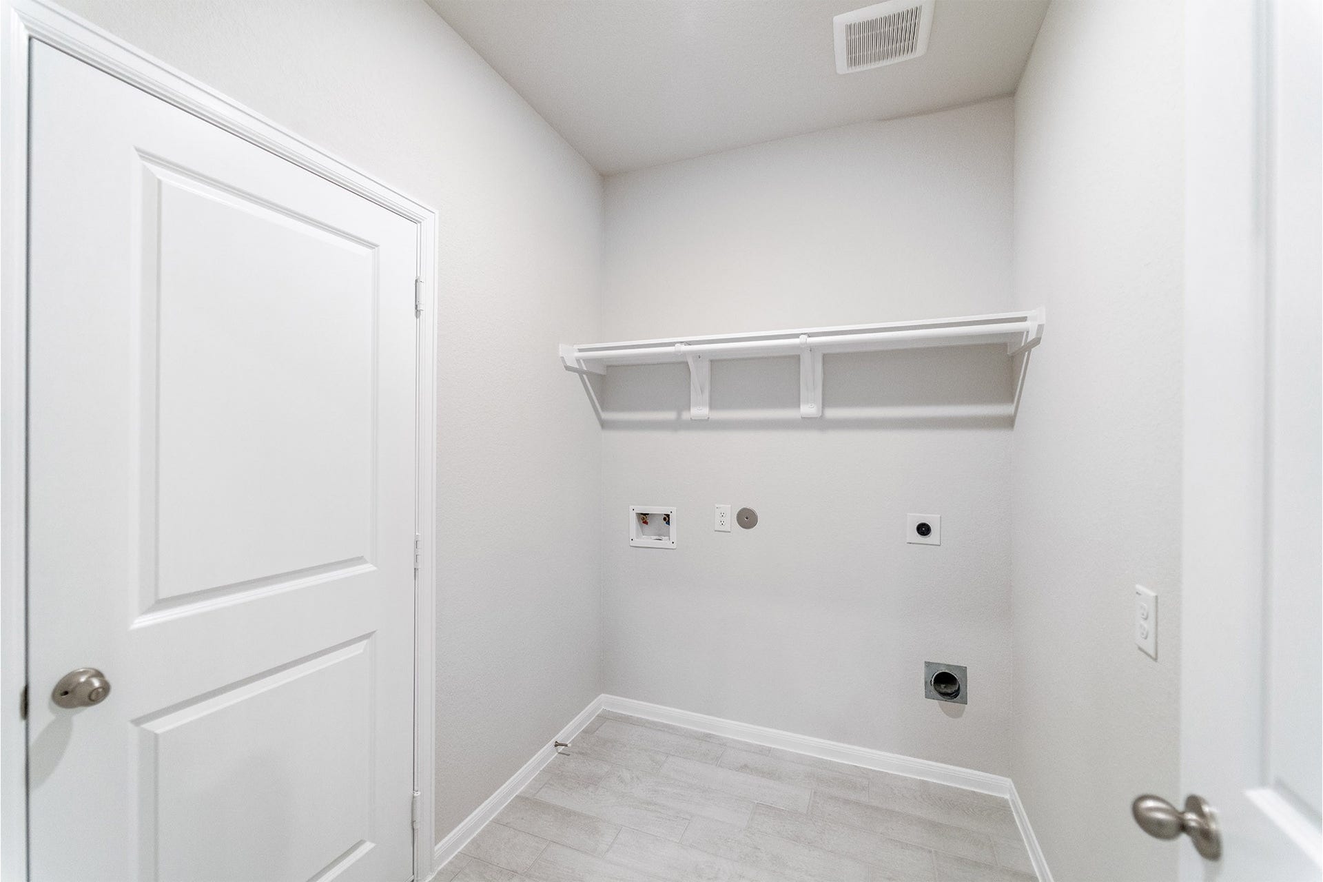 2818 Blue Iolite Drive, Iowa Colony, TX 77583 2818 Blue Iolite Drive, Iowa Colony, TX 77583