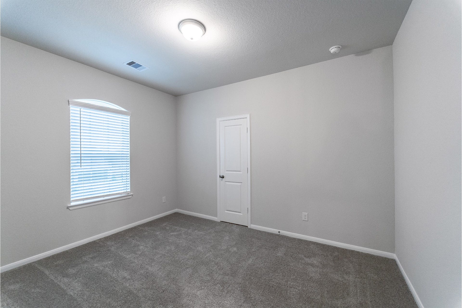 2818 Blue Iolite Drive, Iowa Colony, TX 77583 2818 Blue Iolite Drive, Iowa Colony, TX 77583