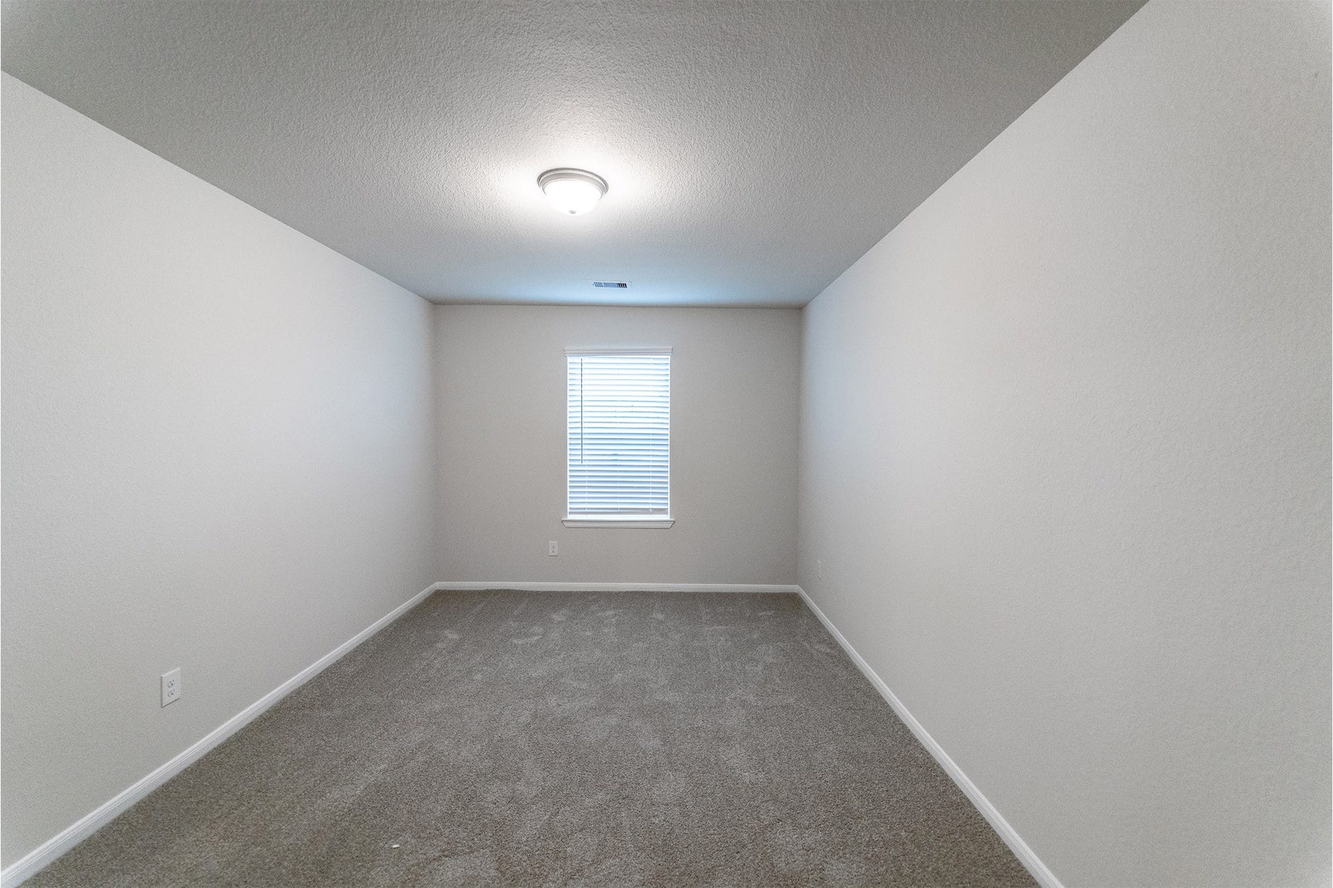 2818 Blue Iolite Drive, Iowa Colony, TX 77583 2818 Blue Iolite Drive, Iowa Colony, TX 77583