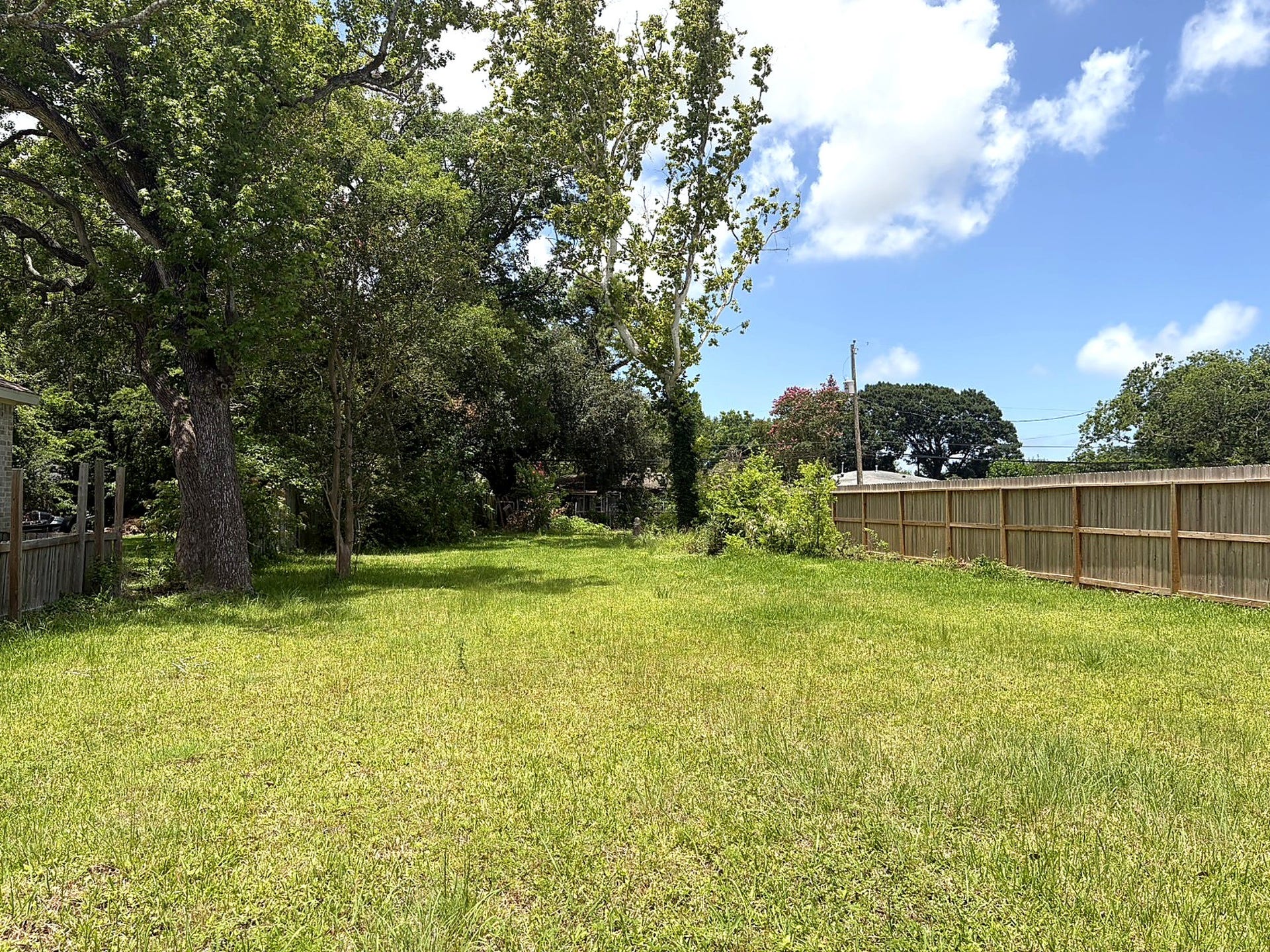 2930 3rd Avenue N, Texas City, TX 77590 2930 3rd Avenue N, Texas City, TX 77590
