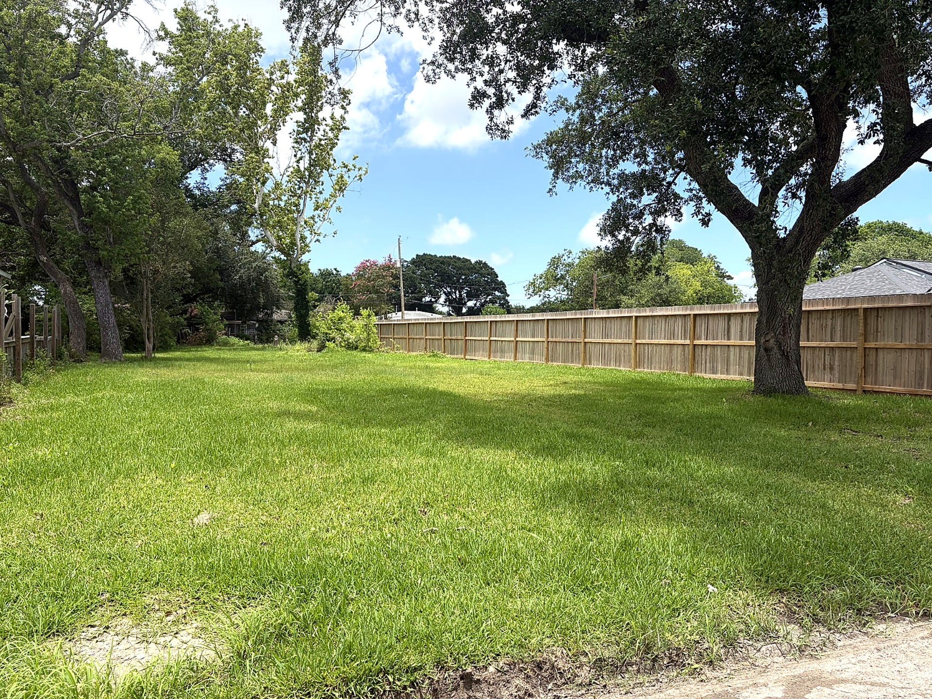2930 3rd Avenue N, Texas City, TX 77590 2930 3rd Avenue N, Texas City, TX 77590