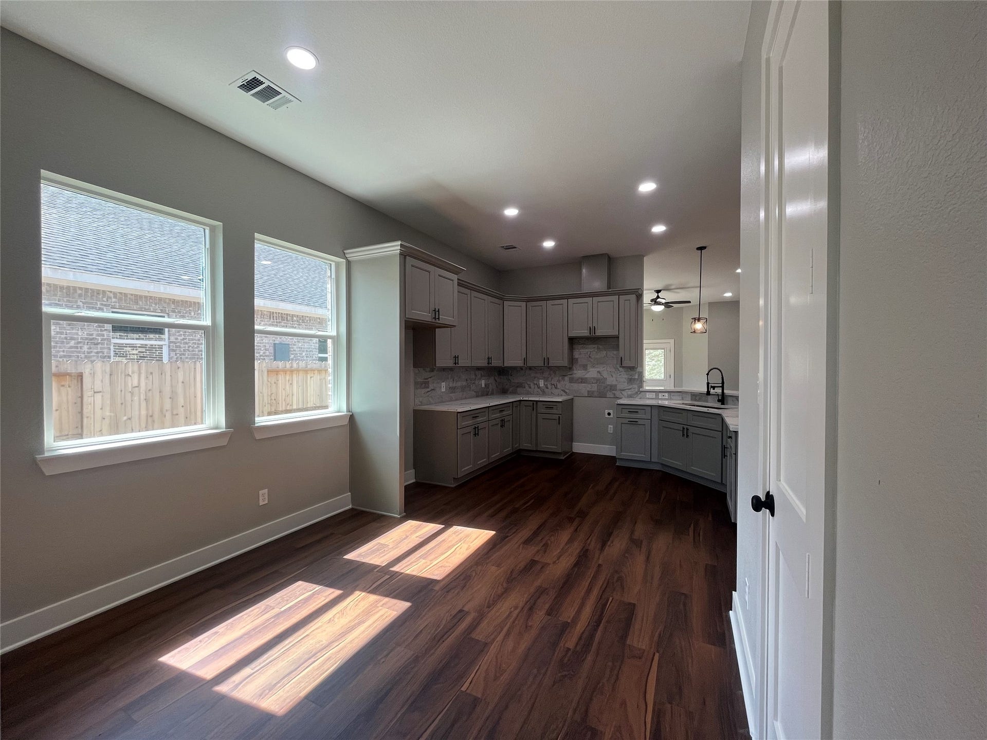 28811 Champion Oaks Dr, Magnolia, TX 77354 28811 Champion Oak breakfast nook