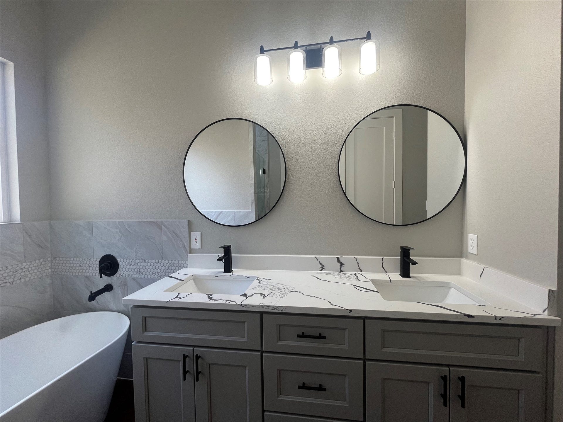 28811 Champion Oaks Dr, Magnolia, TX 77354 28811 Champion Oak primary double vanity