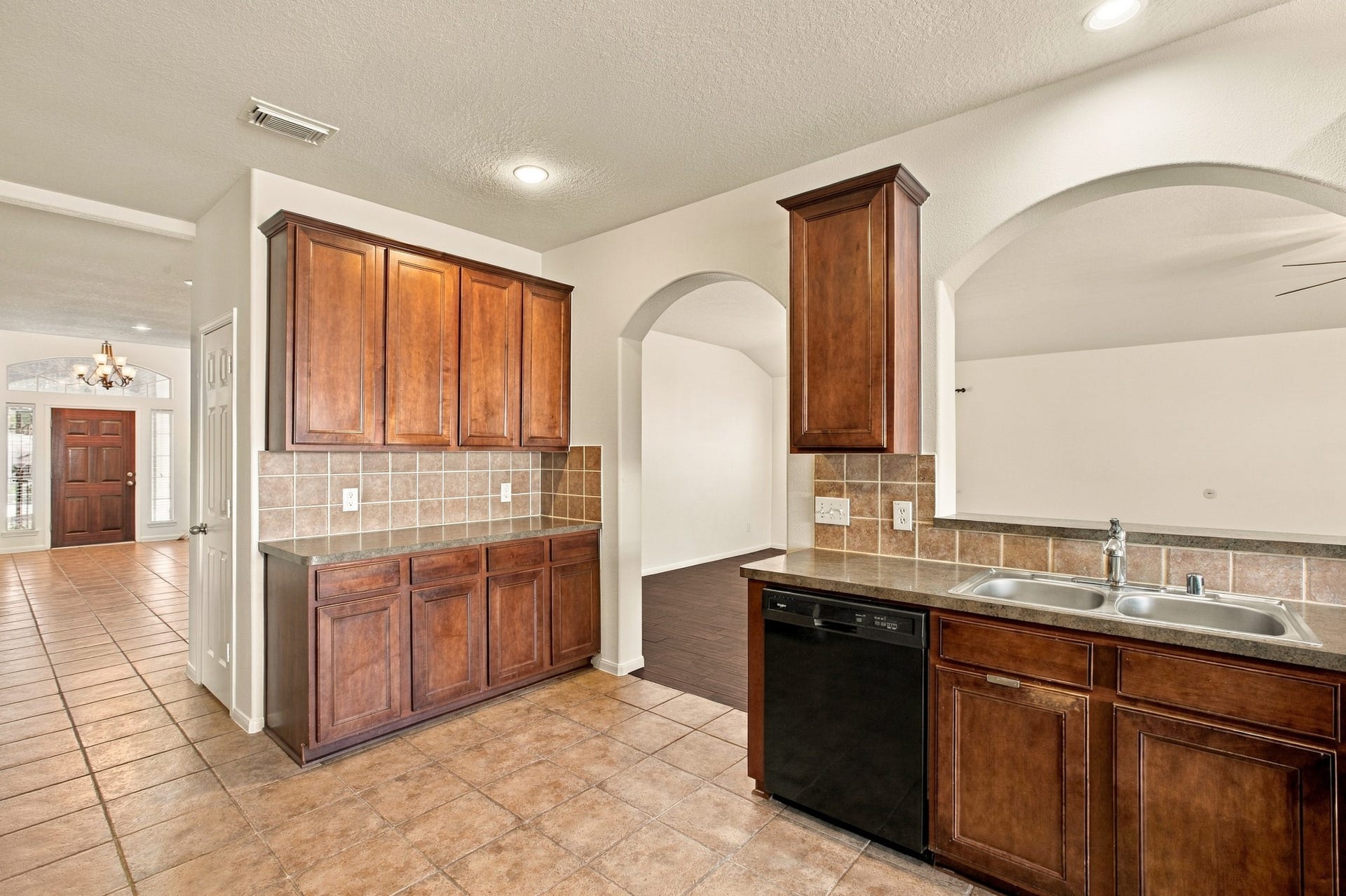 3012 Kings Isle Lane, Dickinson, TX 77539 3012 Kings Isle Lane, Dickinson, TX 77539