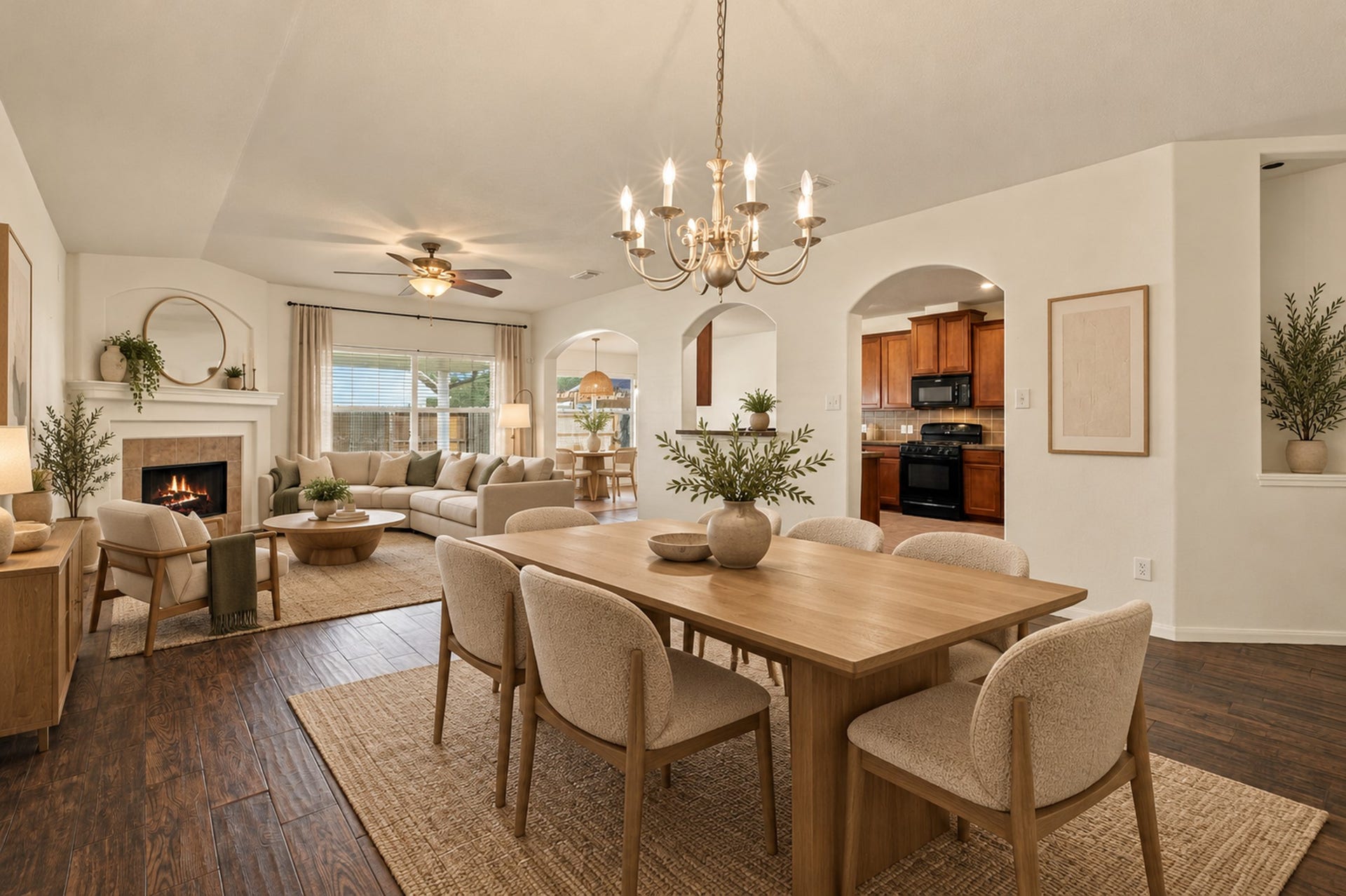 3012 Kings Isle Lane, Dickinson, TX 77539 virtually staged Dining & Living