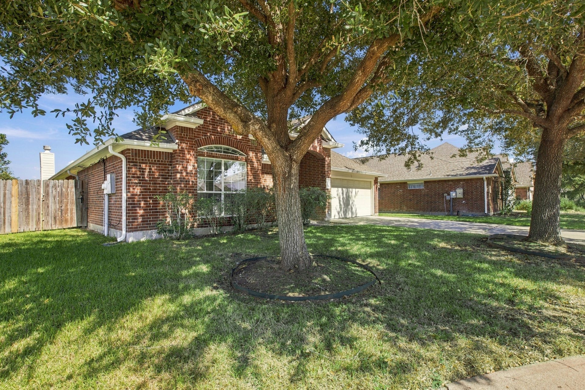 3012 Kings Isle Lane, Dickinson, TX 77539 3012 Kings Isle Lane, Dickinson, TX 77539