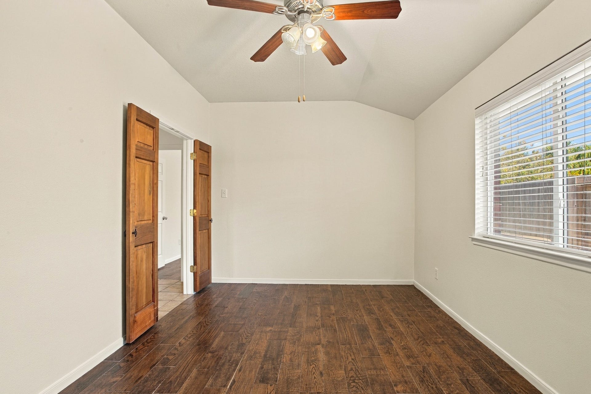 3012 Kings Isle Lane, Dickinson, TX 77539 Office or fourth bedroom