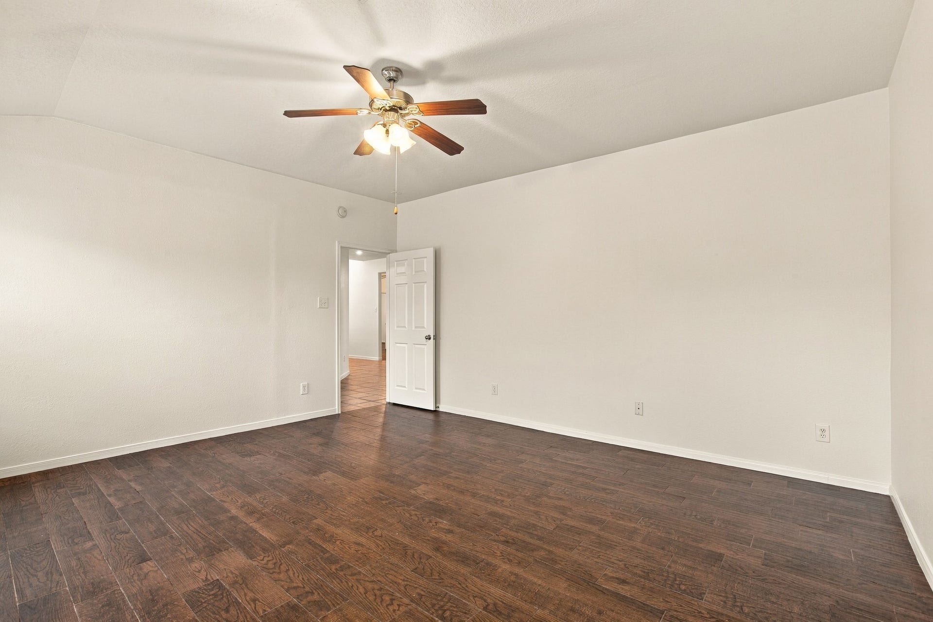 3012 Kings Isle Lane, Dickinson, TX 77539 3012 Kings Isle Lane, Dickinson, TX 77539