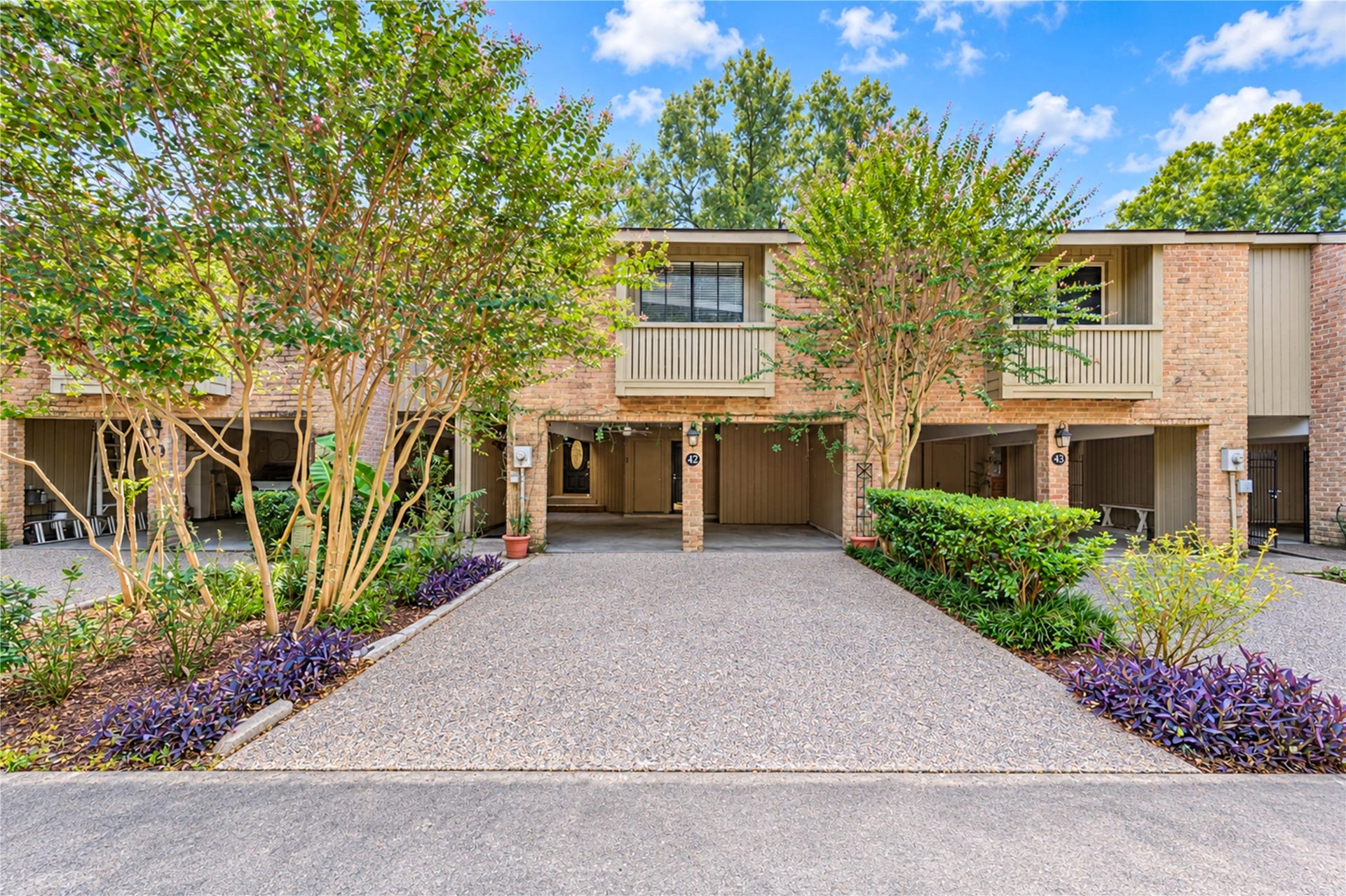 9400 Doliver Drive, #42, Houston, TX 77063 9400 Doliver Drive, #42, Houston, TX 77063