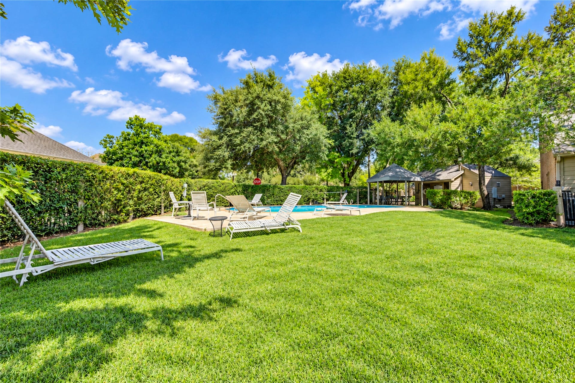 9400 Doliver Drive, #42, Houston, TX 77063 9400 Doliver Drive, #42, Houston, TX 77063