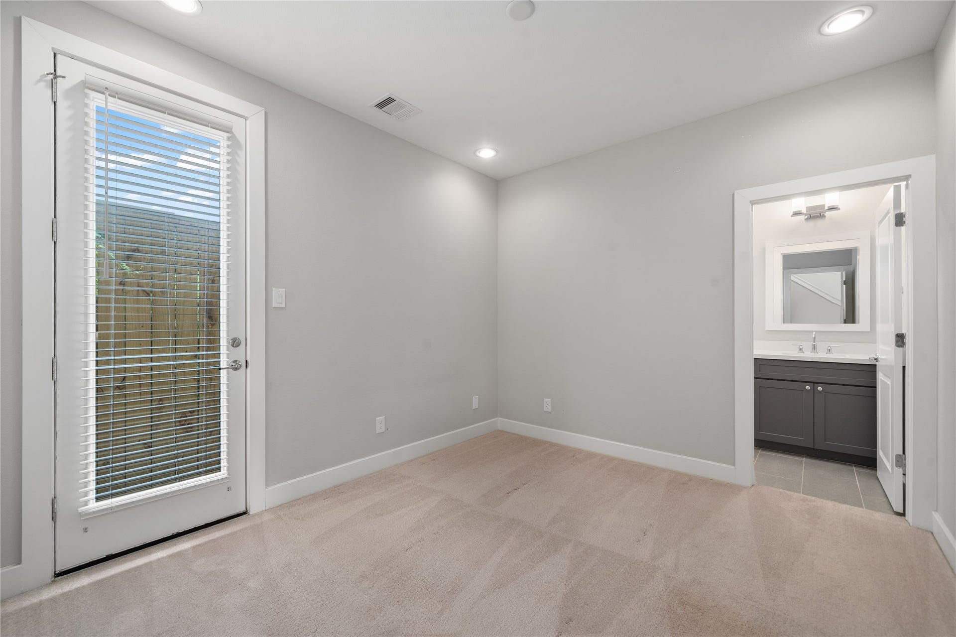 2510 Tuam Street, #G, Houston, TX 77004