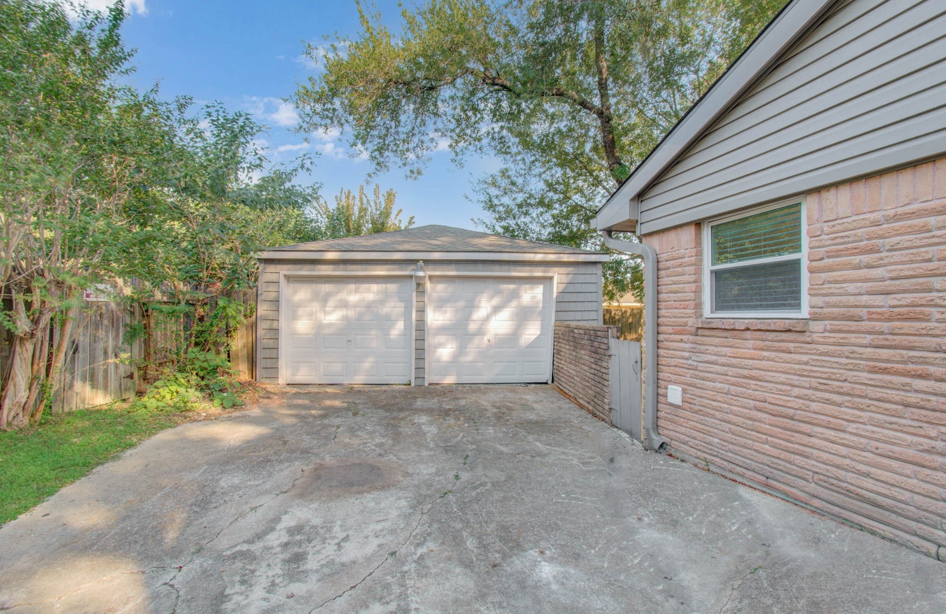 11735 N Perry Avenue, Houston, TX 77071 11735 N Perry Avenue, Houston, TX 77071