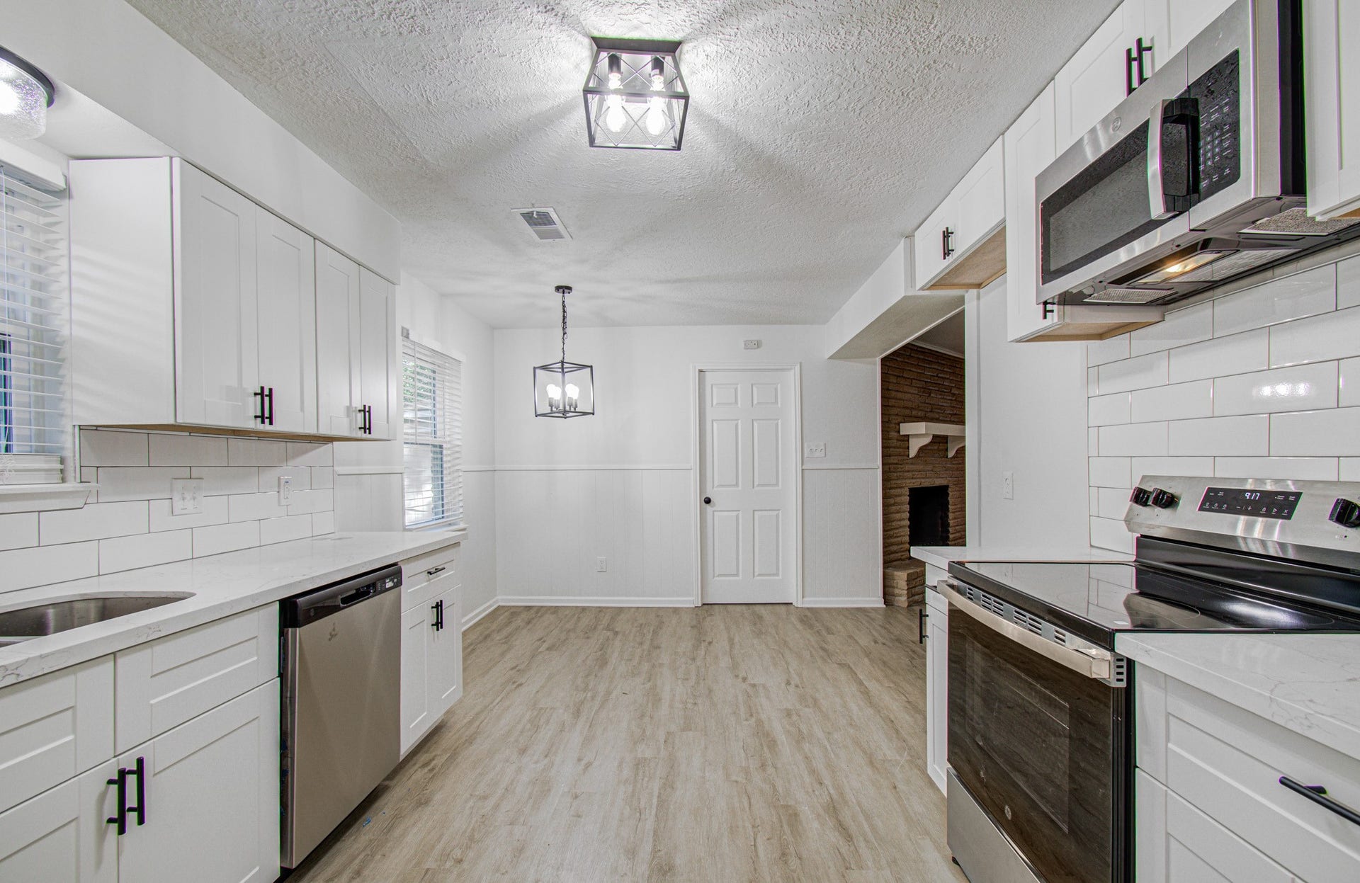 11735 N Perry Avenue, Houston, TX 77071 11735 N Perry Avenue, Houston, TX 77071