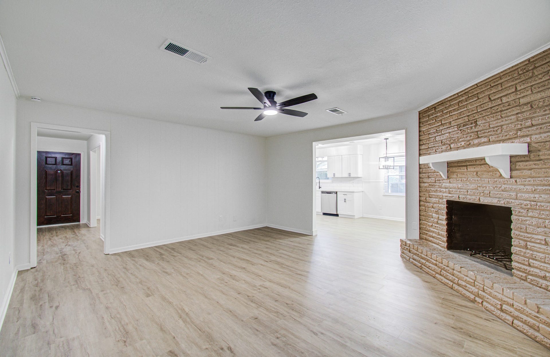 11735 N Perry Avenue, Houston, TX 77071 11735 N Perry Avenue, Houston, TX 77071