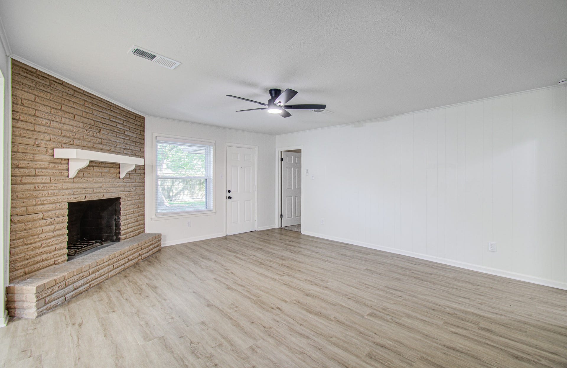 11735 N Perry Avenue, Houston, TX 77071 11735 N Perry Avenue, Houston, TX 77071