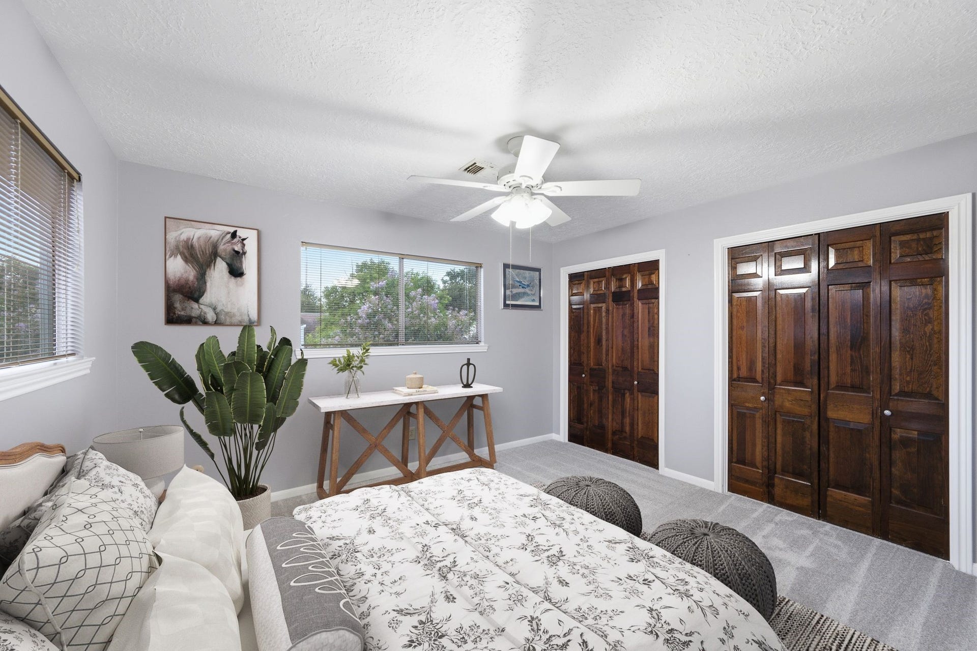 The secondary rooms are large