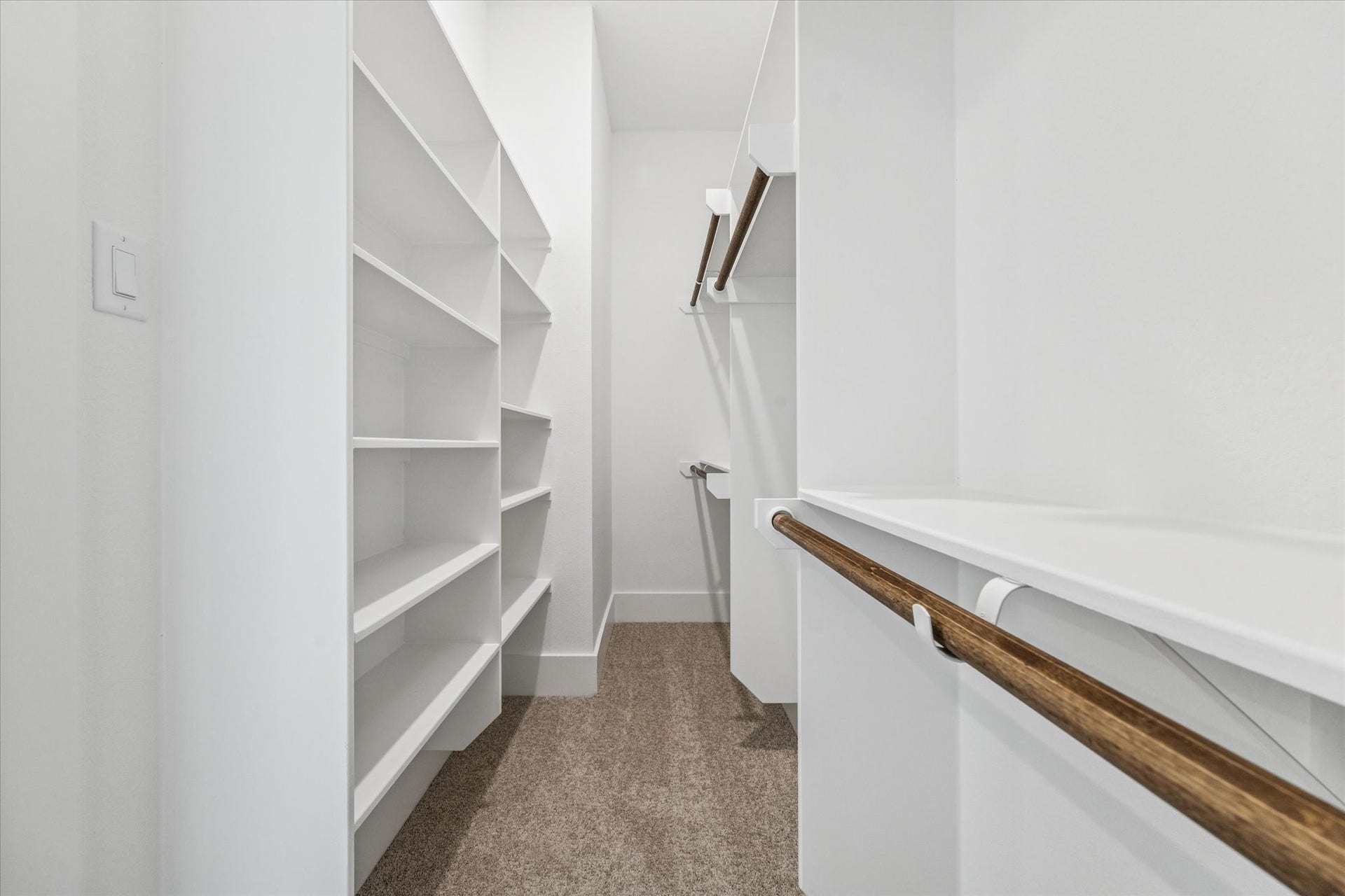 5606 Azores, Houston, TX 77091