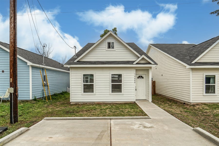 Property photo for 16888 Kempwood, Montgomery, TX