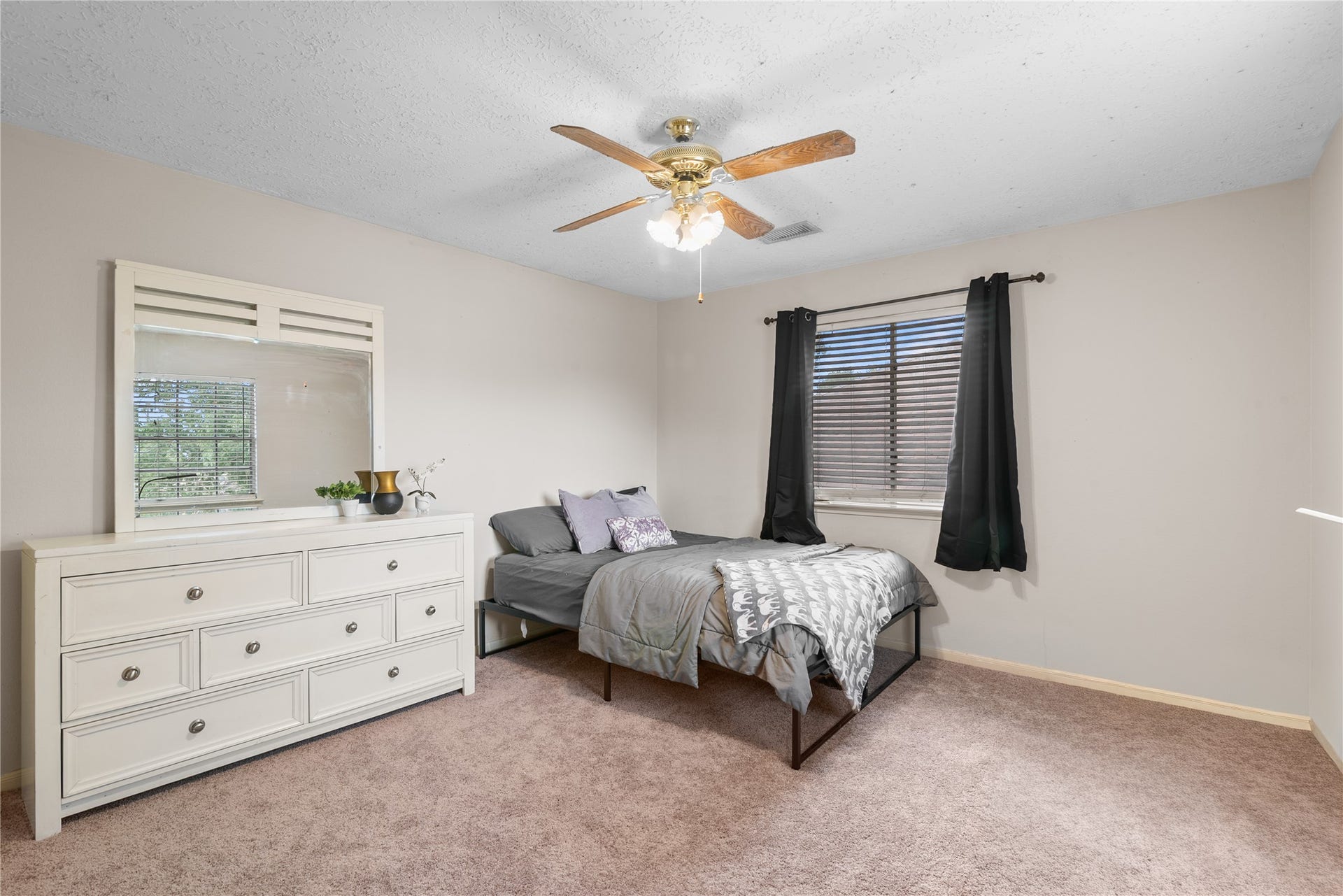 22510 Rangeview Drive, Katy, TX 77450 22510 Rangeview Drive, Katy, TX 77450