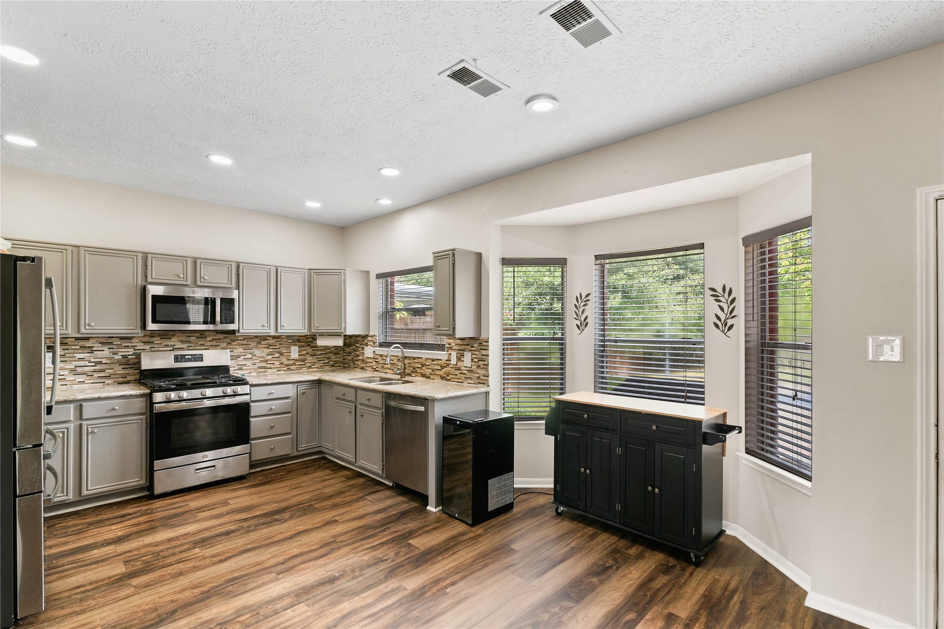 22510 Rangeview Drive, Katy, TX 77450 22510 Rangeview Drive, Katy, TX 77450