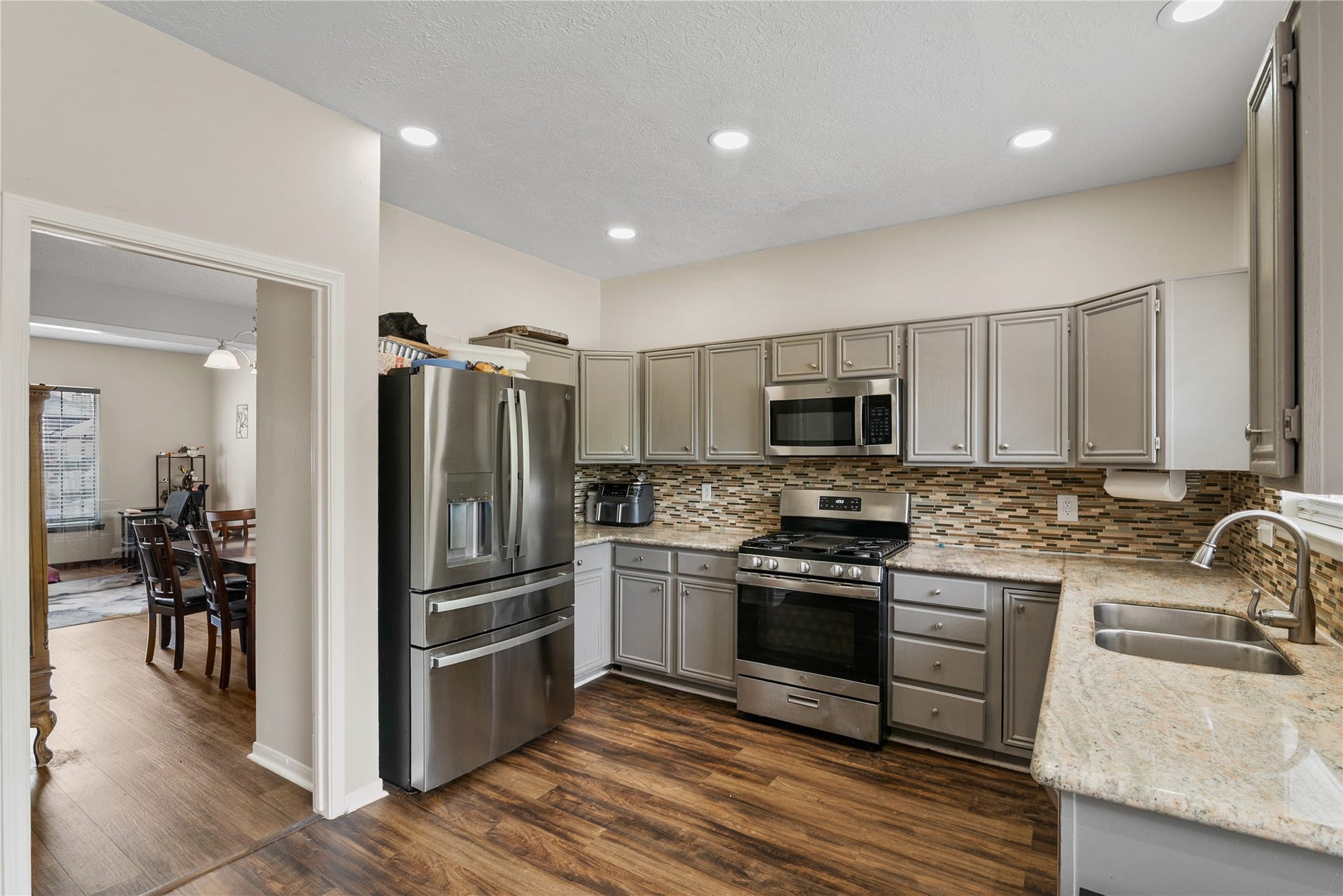 22510 Rangeview Drive, Katy, TX 77450 22510 Rangeview Drive, Katy, TX 77450