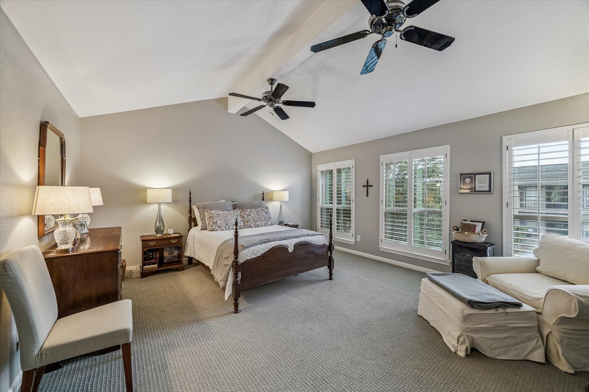 5904 Valley Forge Drive, #157, Houston, TX 77057 Ahhh, welcome to your lavish retreat in the trees! The massive Primary Suite boasts vaulted ceilings dual ceiling fans, full length double pane windows & custom plantation shutters with tree top views, designer loop carpeting and a lavish bath ideal for sharing or simply living the life of luxury! NOTE: all the space - plenty for a separate sitting area, exercise space, desk or work area, what EVER you desire! ENJOY & SLEEP TIGHT!