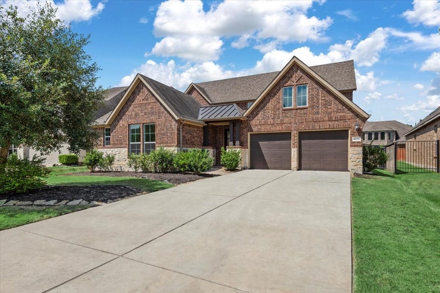 Property photo for 4071 Northern Spruce Drive, Spring, TX
