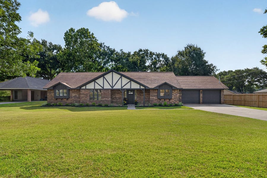 Property photo for 711 Baker Drive, Tomball, TX