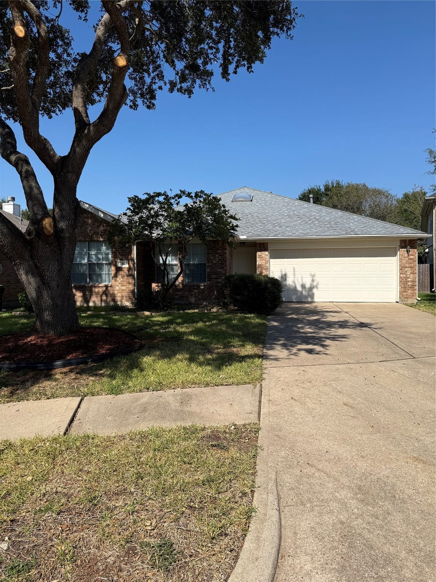Property photo for 21614 Oak Creek Court, Katy, TX