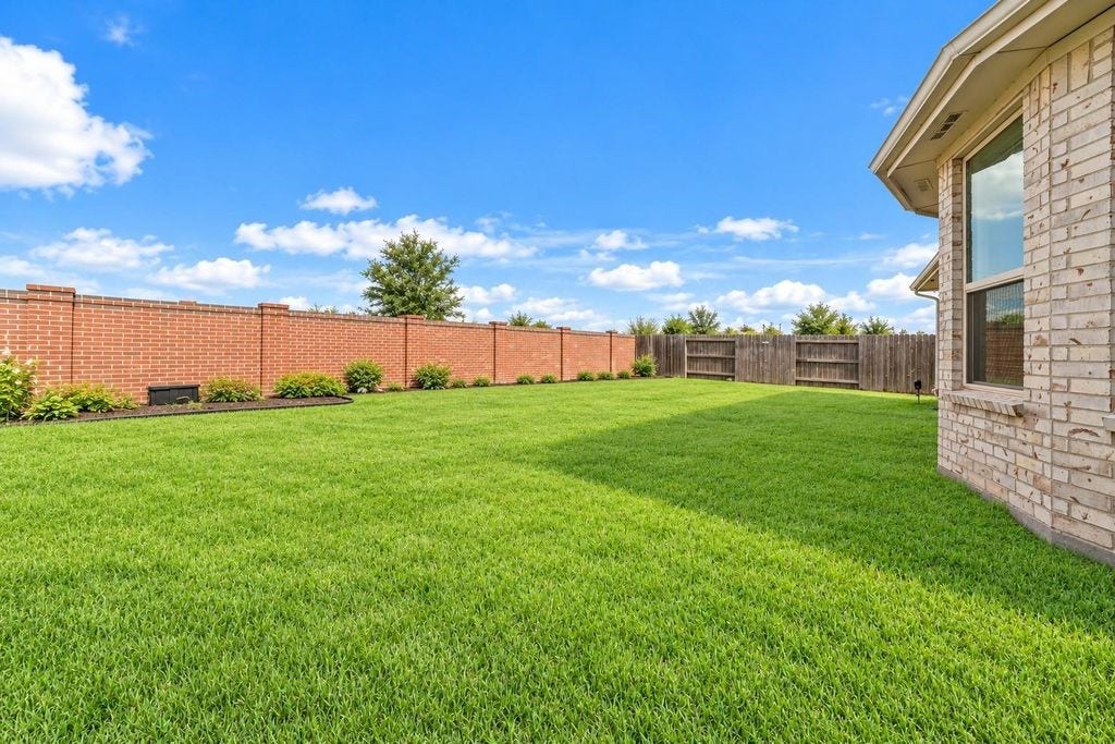 104 Eliana Shores Drive, Katy, TX 77493 104 Eliana Shores Drive, Katy, TX 77493