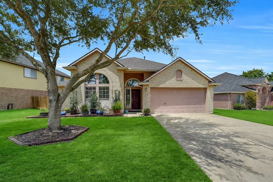 Property photo for 7306 Still Haven Drive, Richmond, TX
