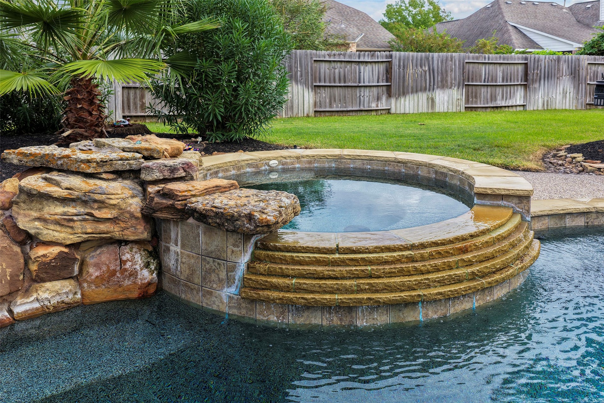 17415 Old Court Drive, Tomball, TX 77377 Hot Tub!