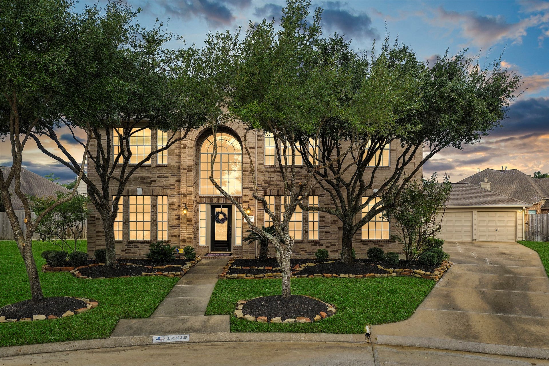 17415 Old Court Drive, Tomball, TX 77377 Beautiful front of house!