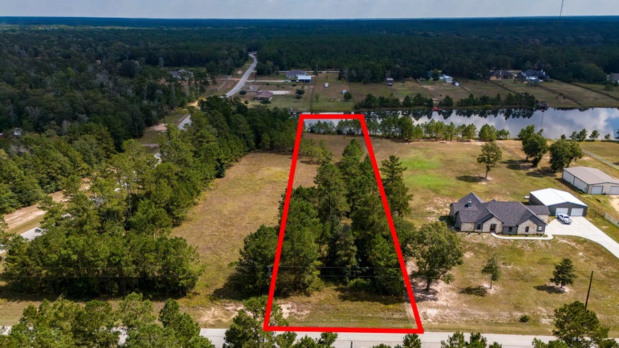 Property photo for 2080 White Doe Court, Cleveland, TX