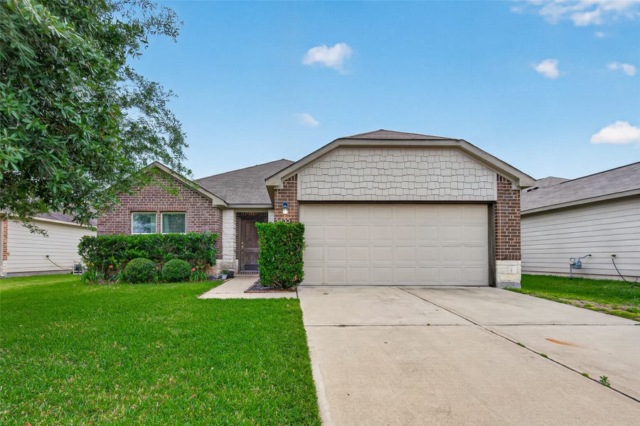 Property photo for 5435 Nero Lake Drive, Katy, TX