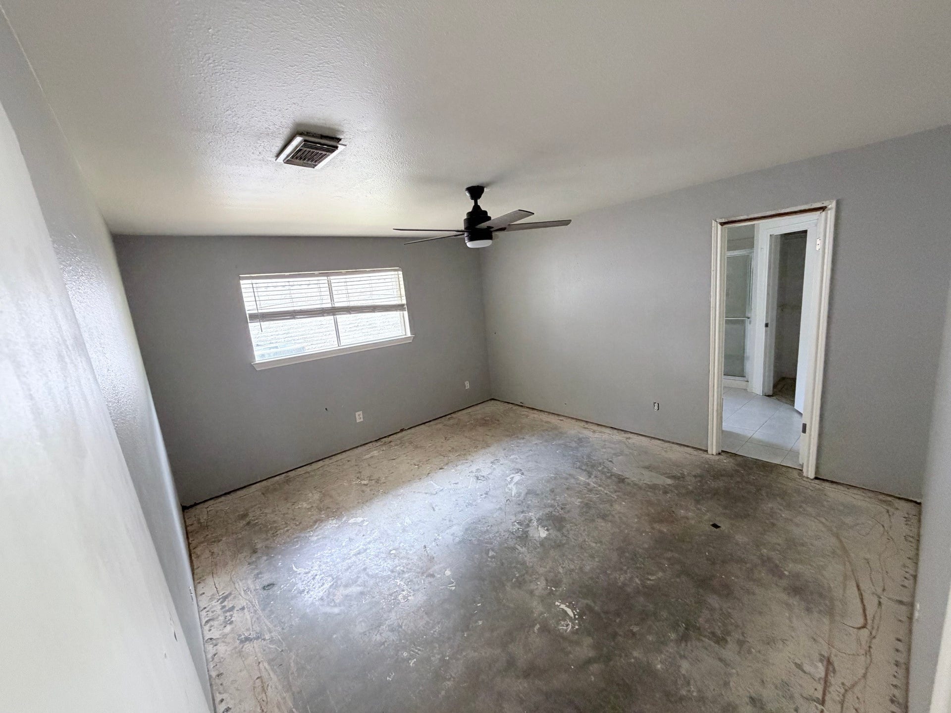 350 S Amherst Drive, West Columbia, TX 77486 350 S Amherst Drive, West Columbia, TX 77486