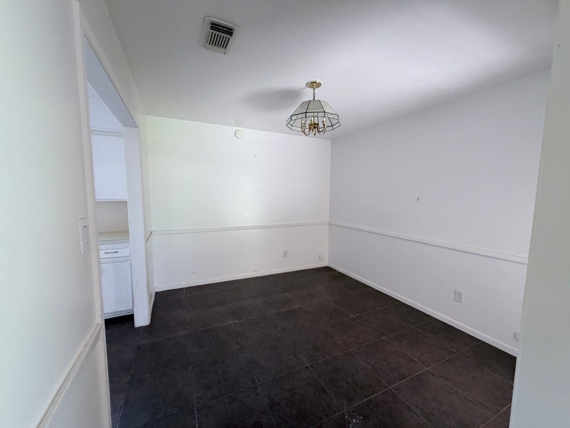 350 S Amherst Drive, West Columbia, TX 77486 350 S Amherst Drive, West Columbia, TX 77486