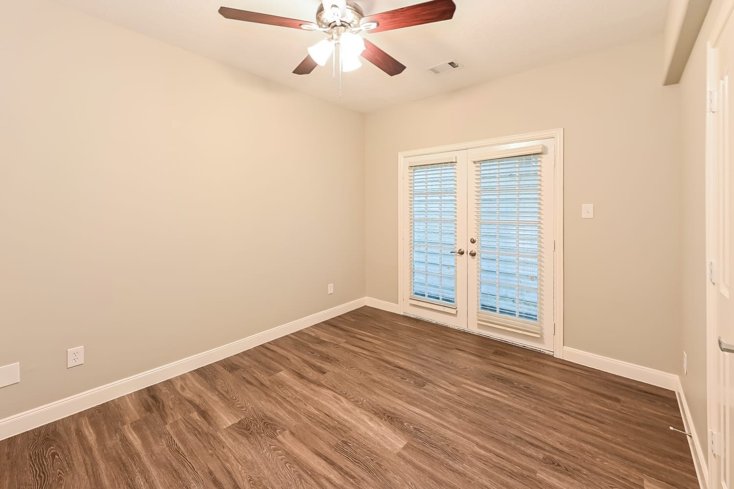 912 W 25th Street, #1, Houston, TX 77008 912 W 25th Street, #1, Houston, TX 77008
