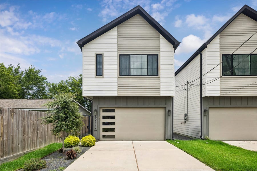 Property photo for 4211 Nichols Street, #A, Houston, TX