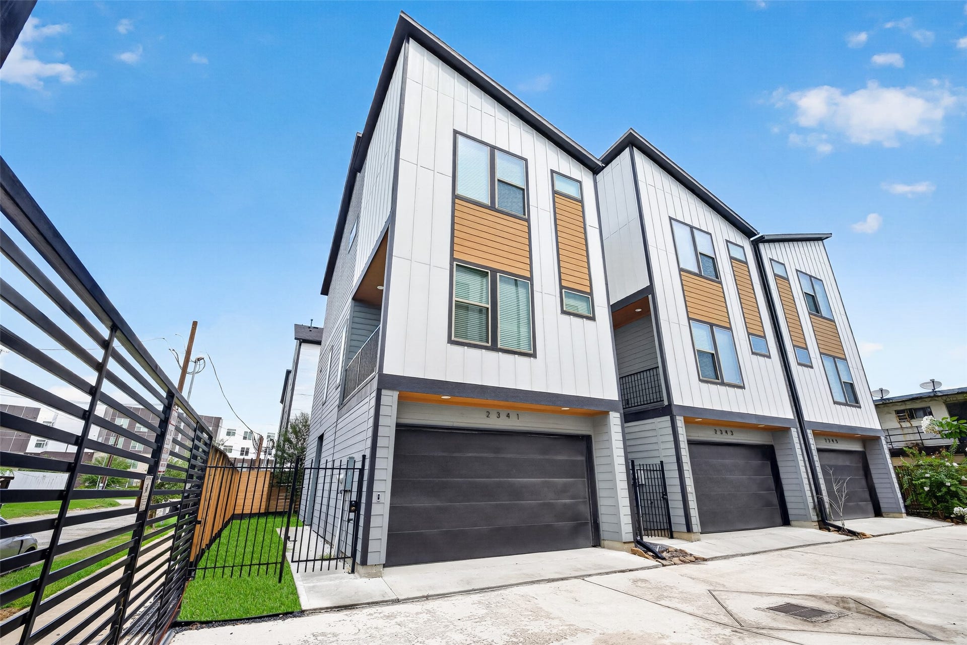 2341 Eagle Street, Houston, TX 77004
