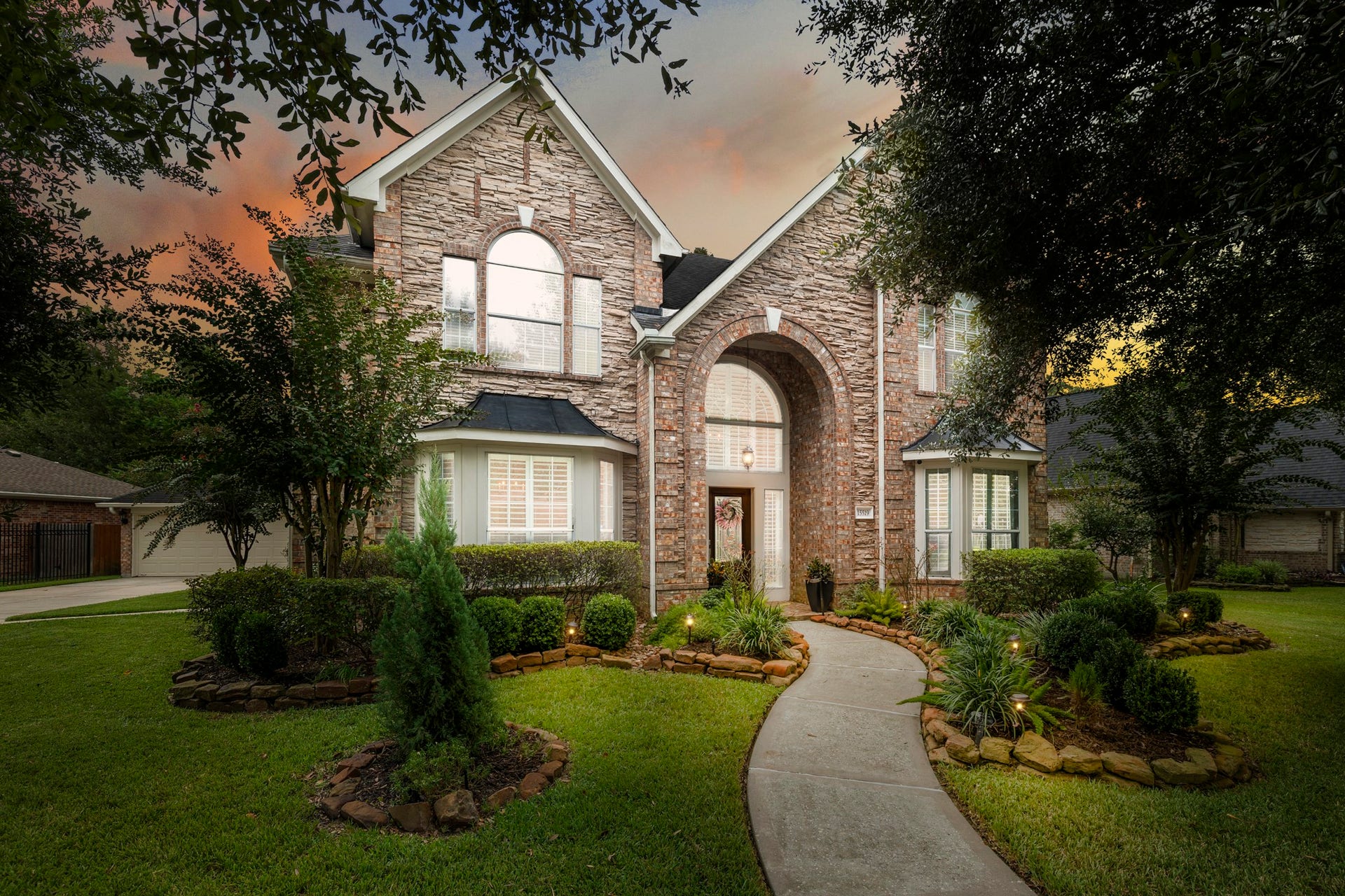 15519 Marble Canyon Way, Houston, TX 77044 Welcome to 15519 Marble Canyon Waya beautifully maintained home offering space, privacy, and an exceptional location.
