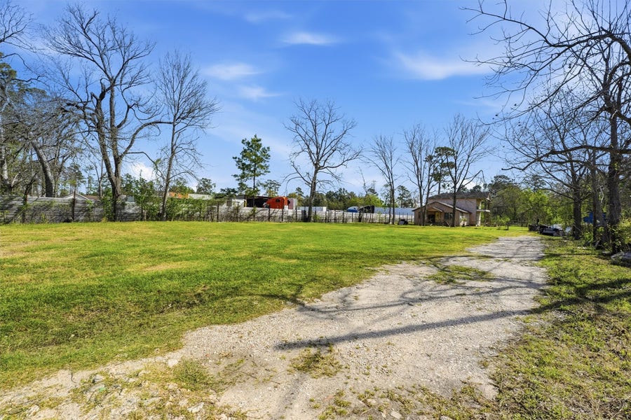 Property photo for 6606 E Houston Road, Houston, TX