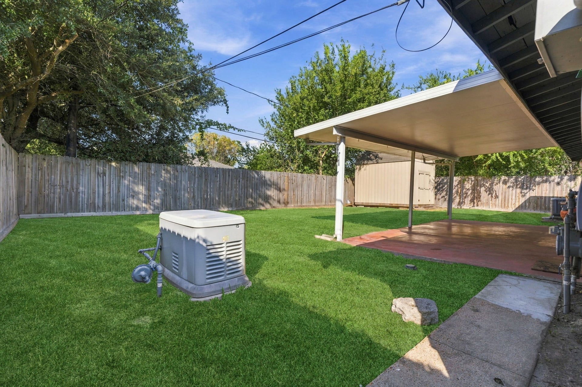 5747 Thrush Drive, Houston, TX 77033 5747 Thrush Drive, Houston, TX 77033