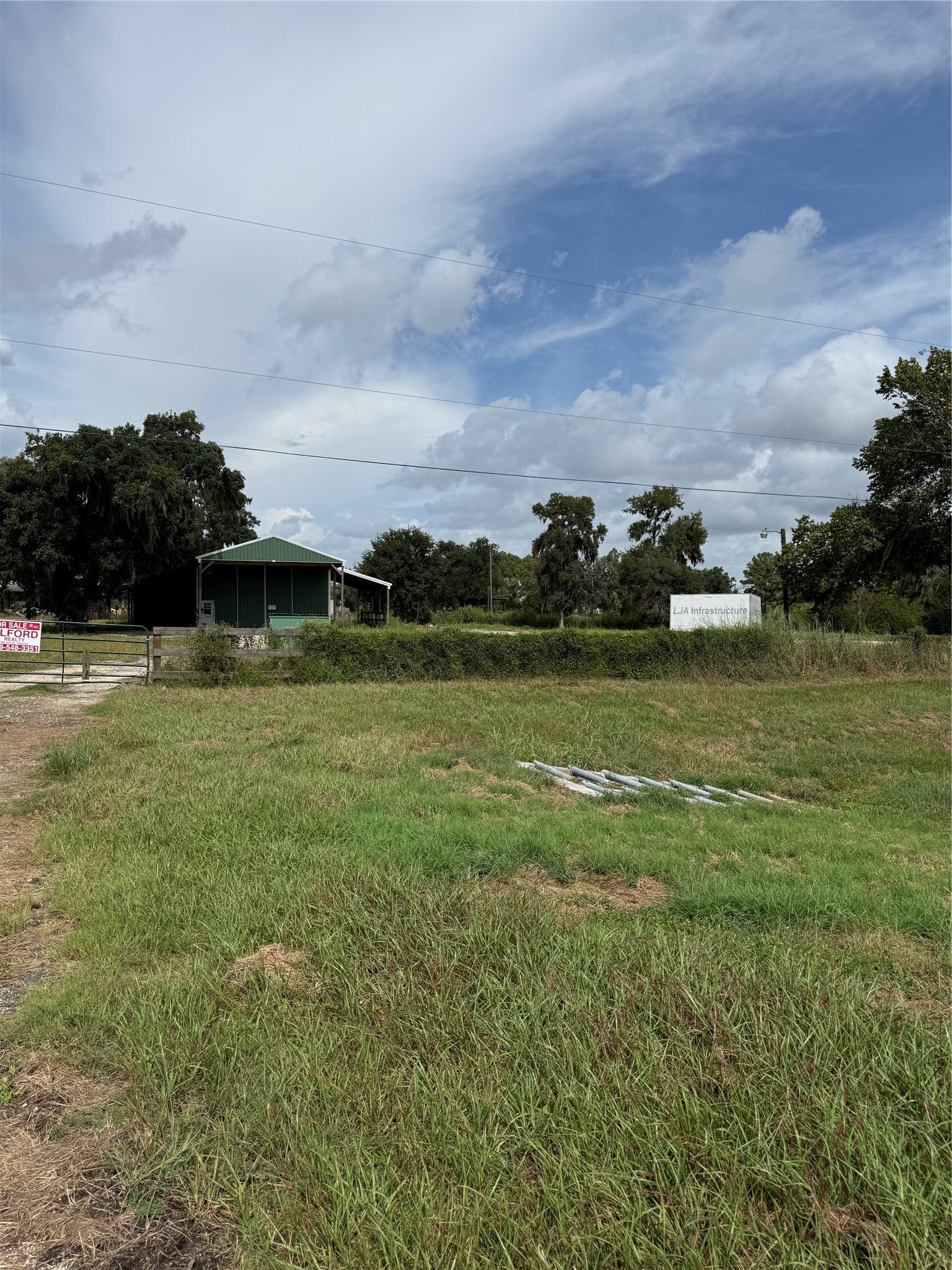 PROPERTY FROM THE ROAD