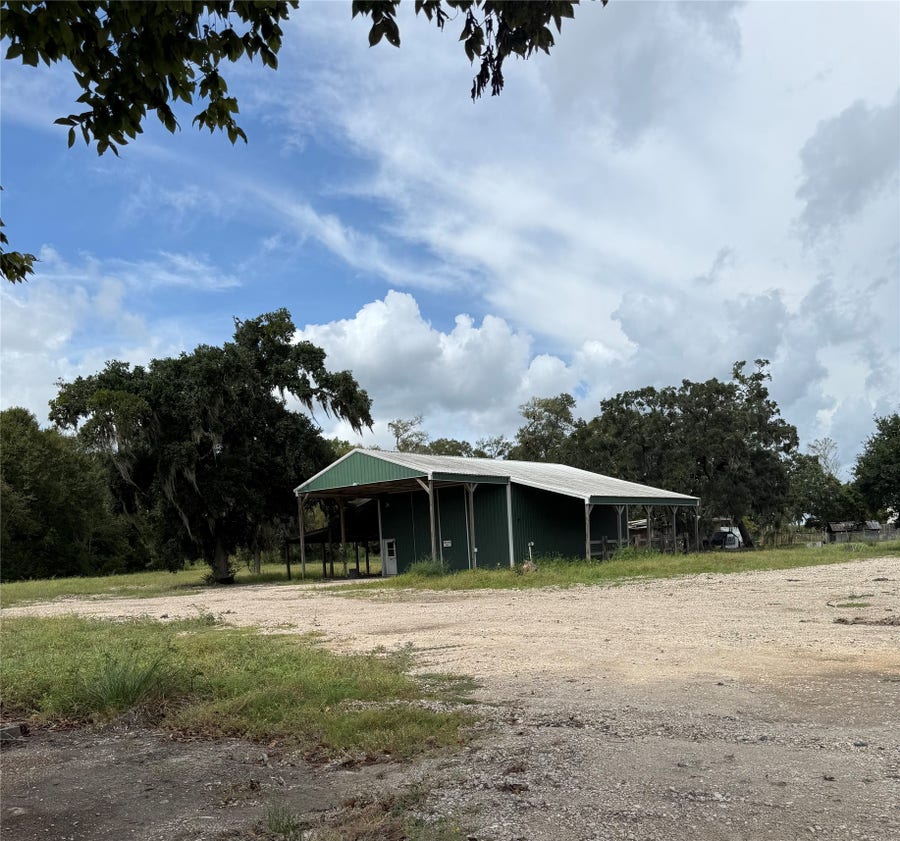 Property photo for 20432 Highway 35, Sweeny, TX