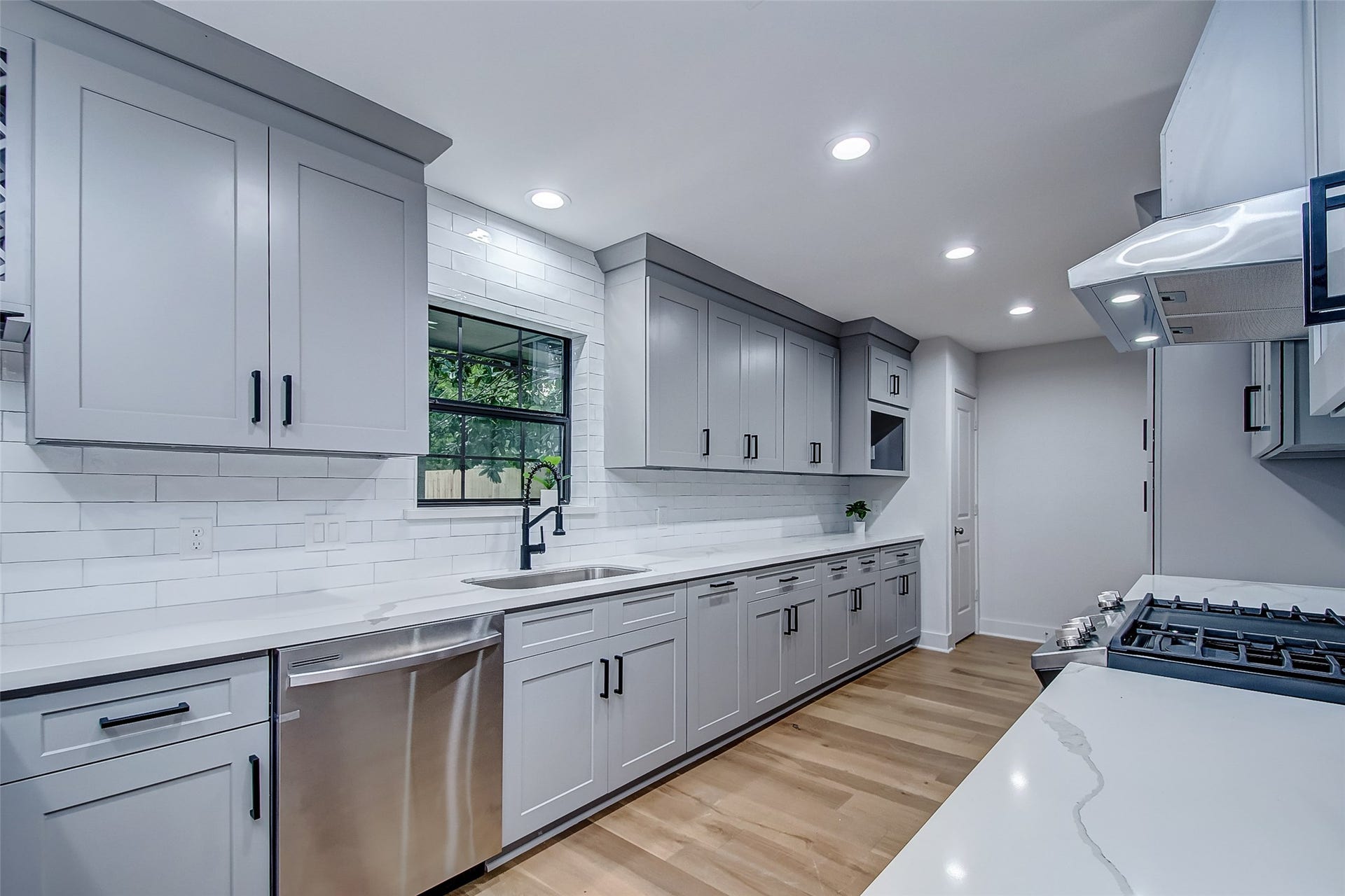 3515 Mona Lee Lane, Houston, TX 77080 3515 Mona Lee Lane, Houston, TX 77080