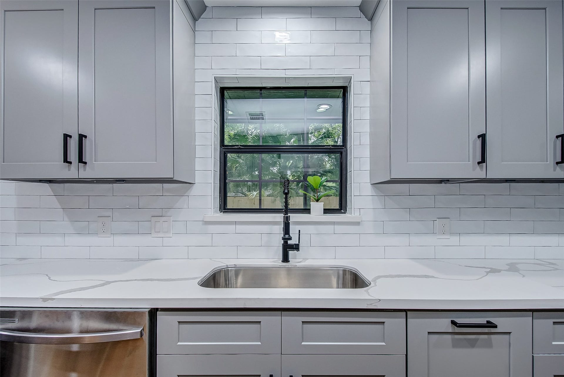 3515 Mona Lee Lane, Houston, TX 77080 3515 Mona Lee Lane, Houston, TX 77080