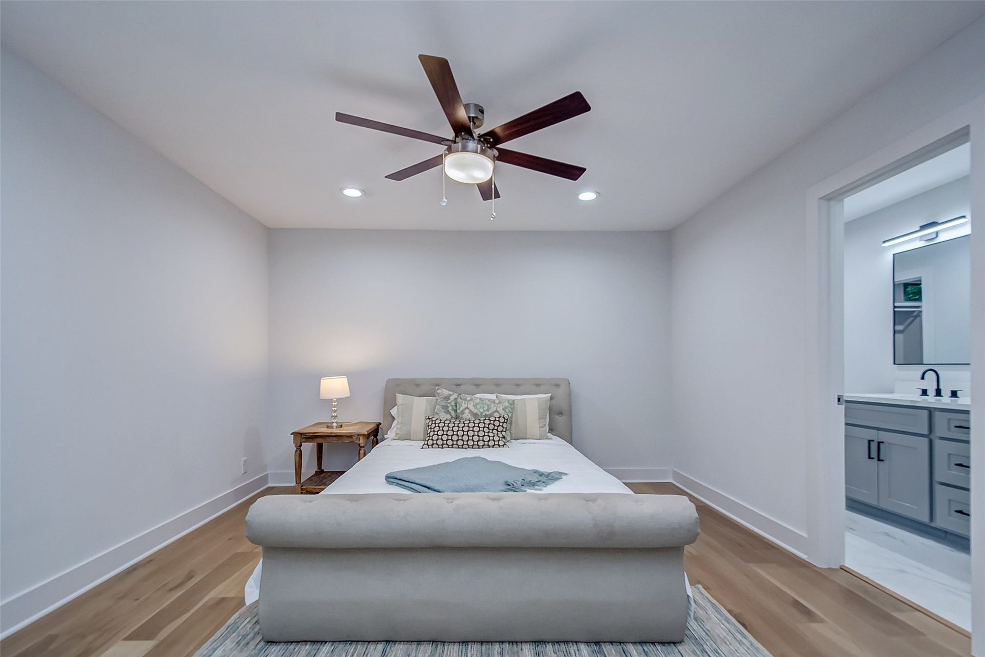 3515 Mona Lee Lane, Houston, TX 77080 3515 Mona Lee Lane, Houston, TX 77080