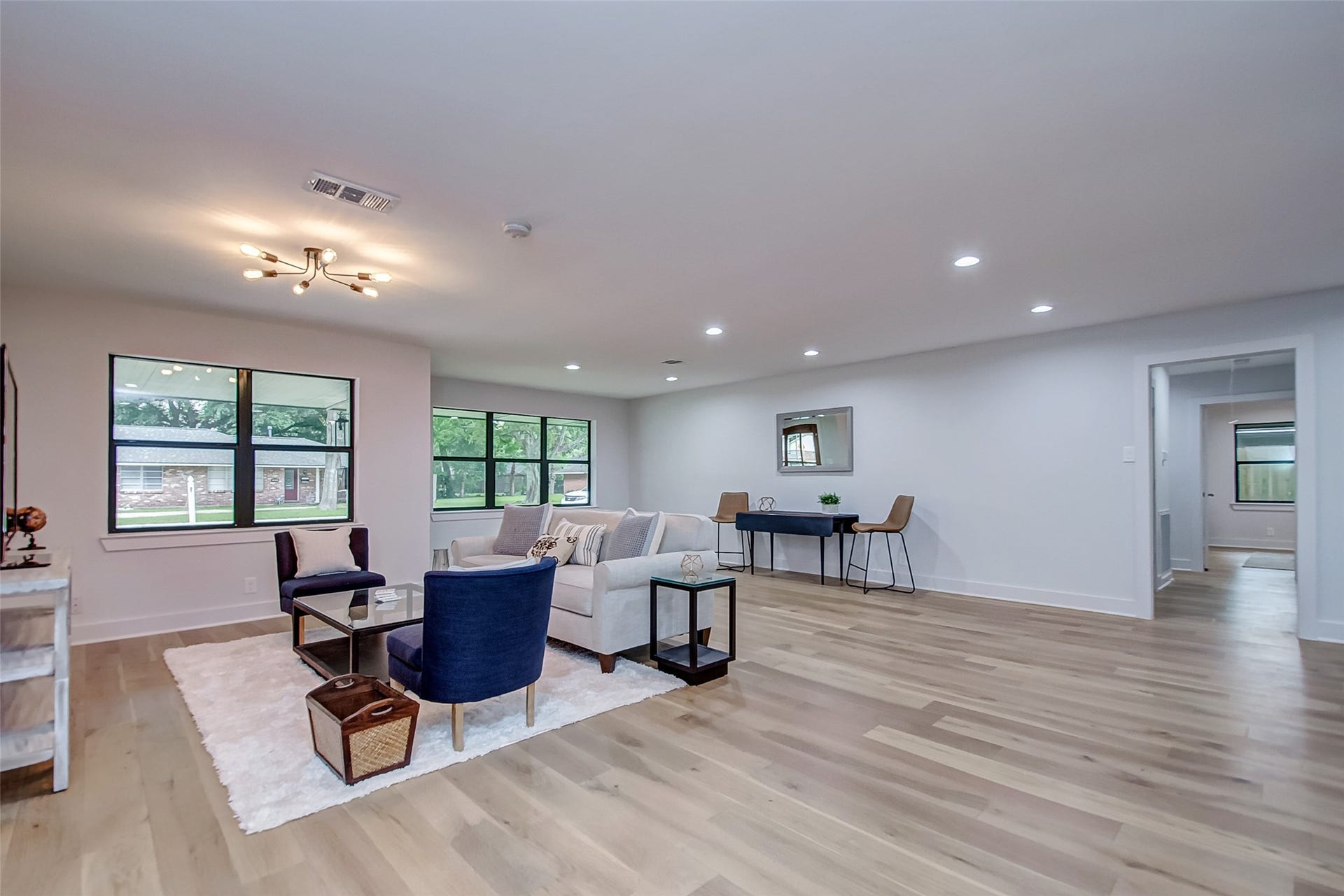 3515 Mona Lee Lane, Houston, TX 77080 3515 Mona Lee Lane, Houston, TX 77080