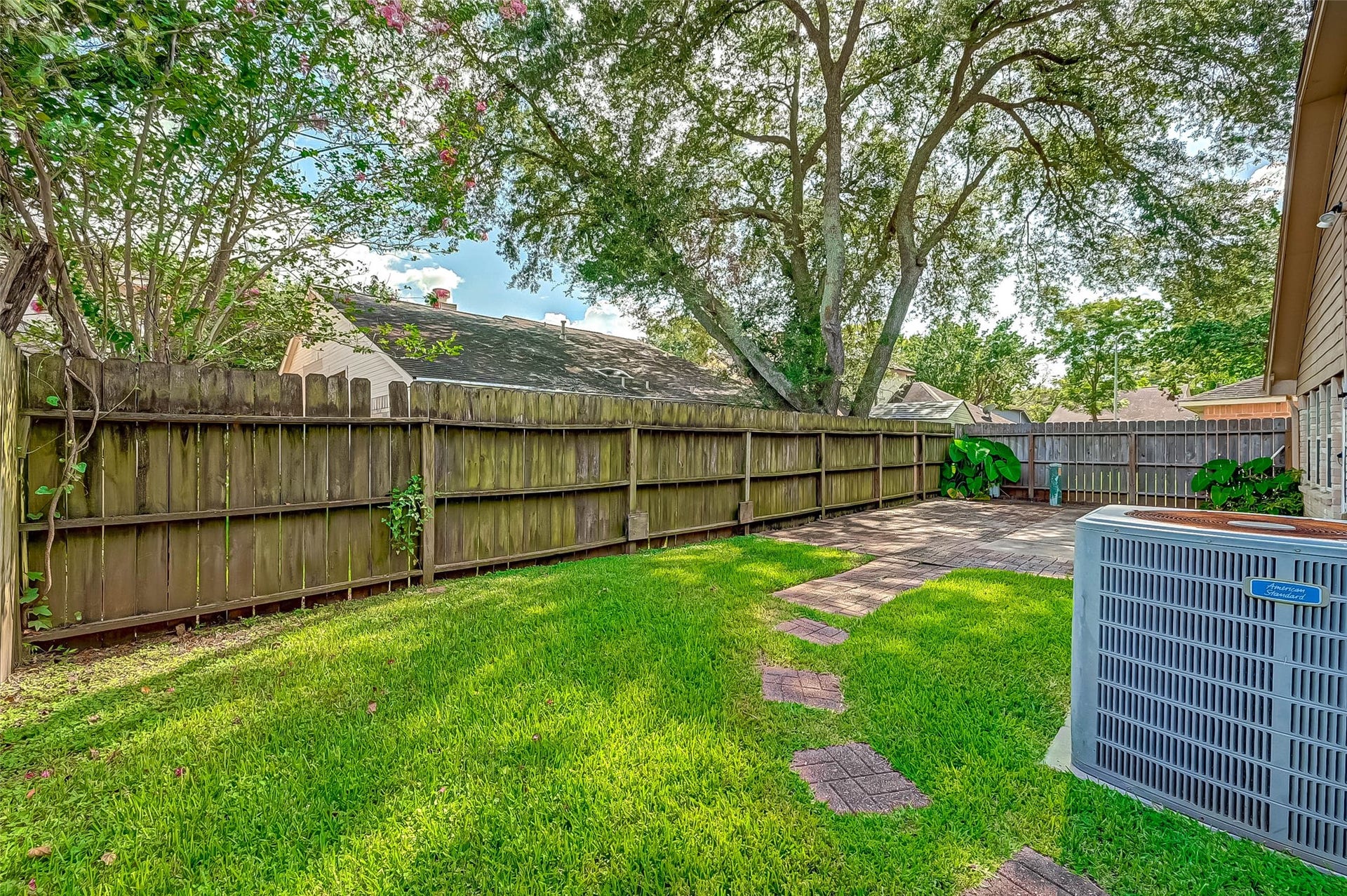 3510 Greenwood Dr Drive, Sugar Land, TX 77478 Easy to maintain yard!